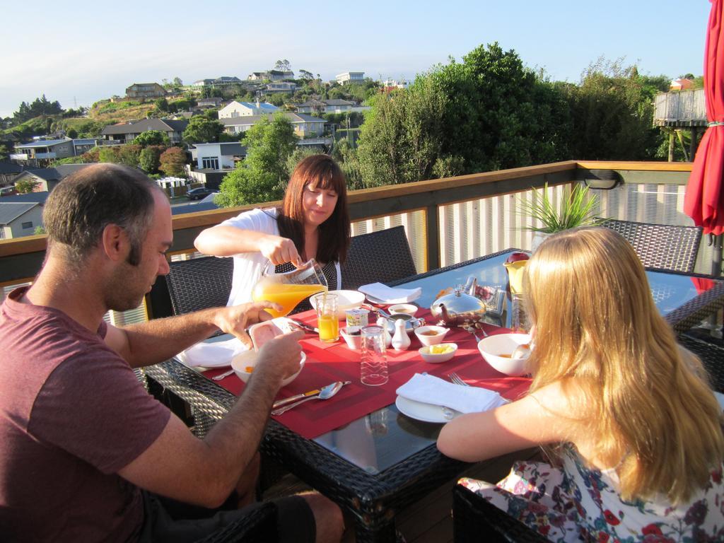 Be My Guest Bed & Breakfast New Plymouth Exterior photo